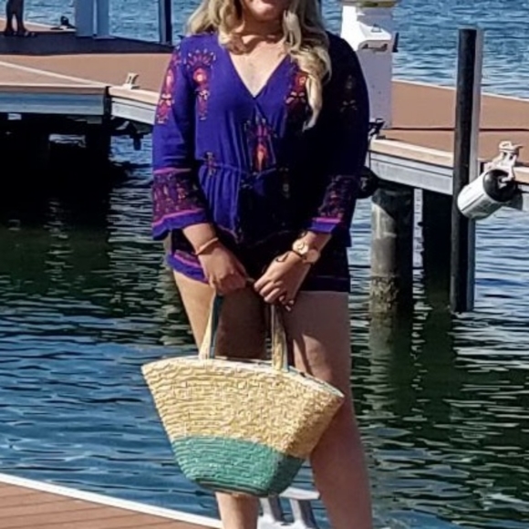 5/$20⭐️Tribal Print Long Sleeve Romper - Picture 4 of 6